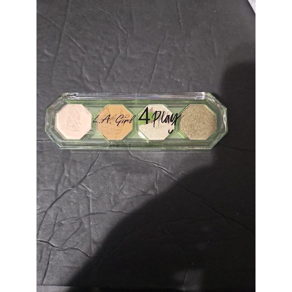 LA Girl‎ 4 Play Eyeshadow Palette 4 Colors New